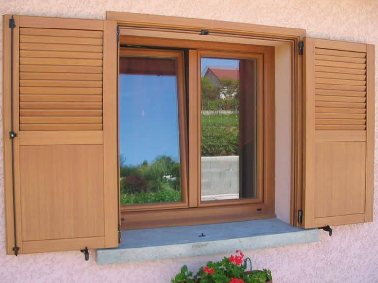 Peinture volet bois : comment s’y prendre