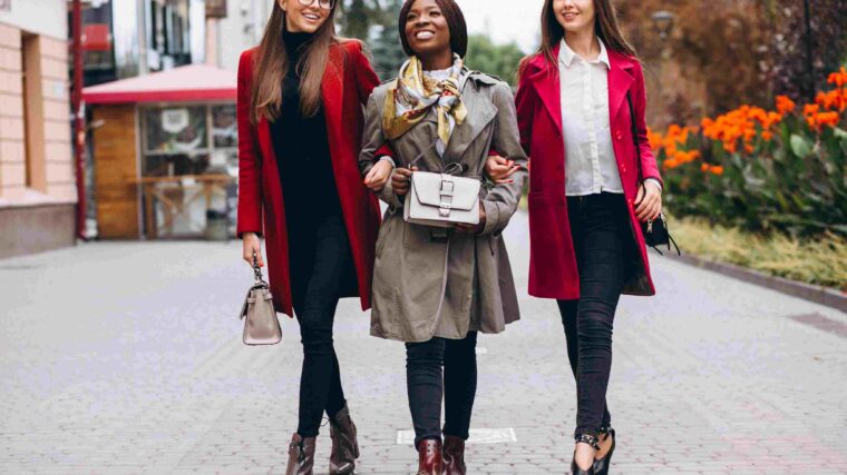 Tendances actuelles : les pièces incontournables de la mode féminine