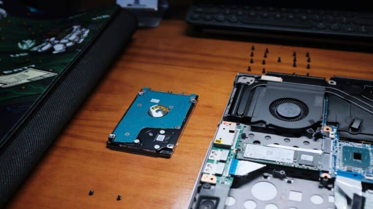 Panne de disque dur : quand l’intervention d’un expert devient indispensable